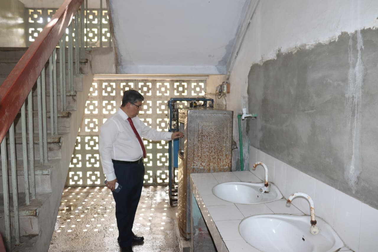Vice Chancellor Visits Girls' Hostels at FMU